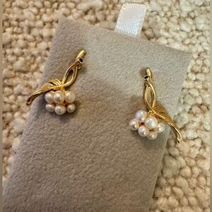 Never worn Baby pearl earring studs